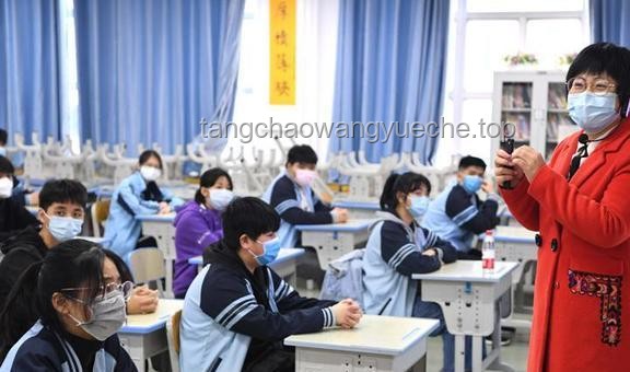 为什么大学不普遍设立晚自习？教育模式探索